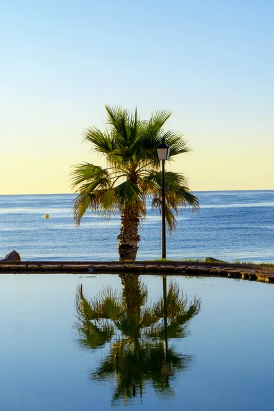 Lever de soleil sur la plage en Espagne — Photo