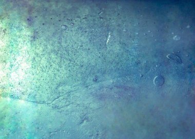 Kış mavisi soğuk soyut arka plan. Soğuk güneş ışığı görüntüsü. Mavi tonlu ezilmiş buz. Cam desenli duvar kağıdındaki buz.