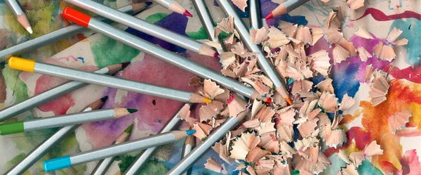 Set Wooden Color Pencils Wooden Pencil Shavings Colorful Crumbs Graphite — Stock Photo, Image