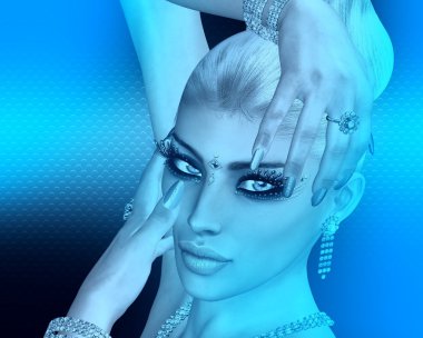 Alacakaranlık mavi arka plan karşı sarışın güzellik.