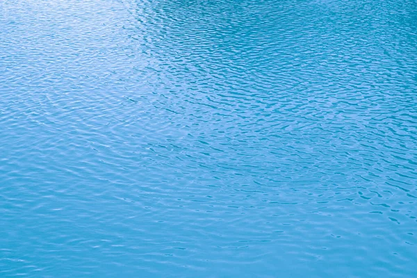 Blå Vatten Bakgrund Havets Lugna Yta Havet Naturlig Abstrakt Bakgrund — Stockfoto