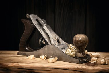 Metal uçak düzgünleştirme