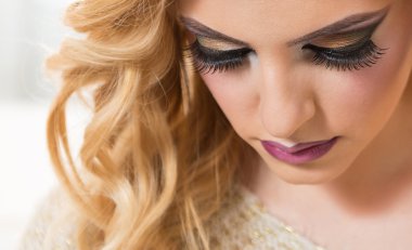 Güzel gözler makyaj