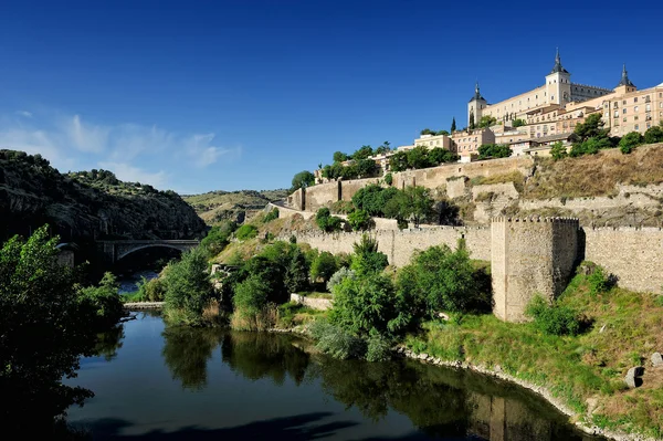Rzeki Tajo i Alcazar, Toledo, Hiszpania — Zdjęcie stockowe