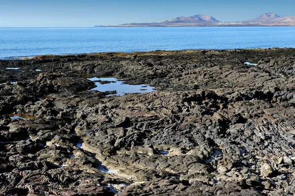 Atlanti-óceán partján, a Lanzarote-sziget, a Kanári-szigetek, Spanyolország — Stock Fotó