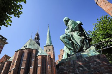 Emanuel von Geibel, Lubeck, Almanya anıt