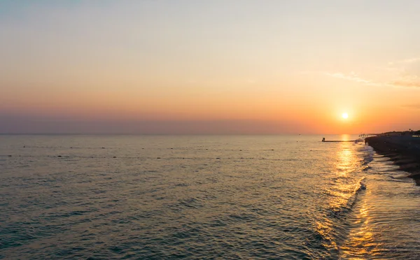 Schöner Sonnenuntergang Meer Strand Urlaub — Stockfoto