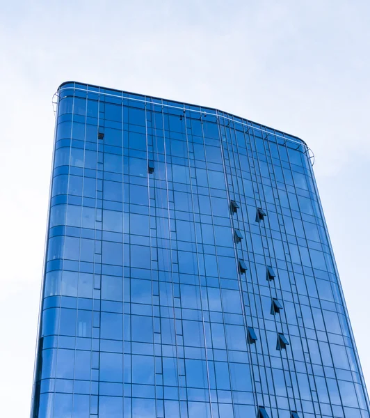 Rascacielos de cristal moderno en la ciudad Tallin — Foto de Stock
