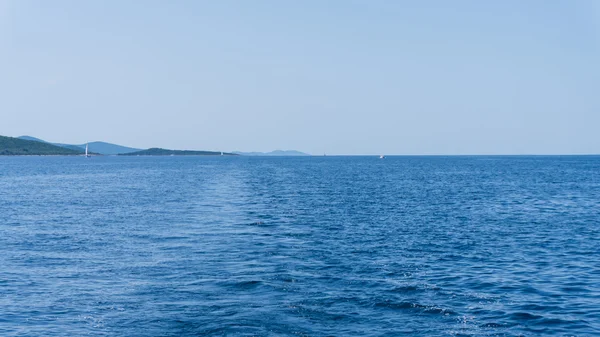 A vista para o mar Adriático. bela imagem Imagens De Bancos De Imagens