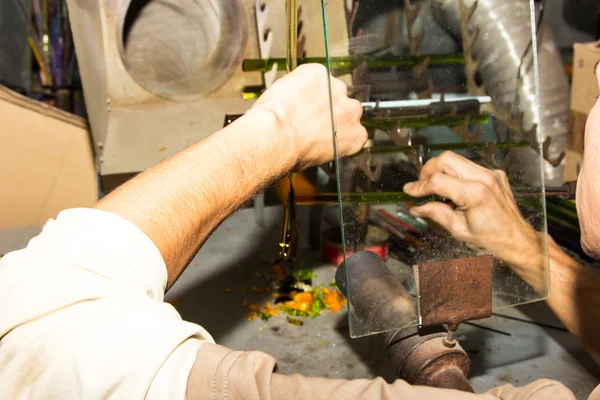 Vetro fatto a mano creativo statuette di vetro lavoro a mano — Foto Stock