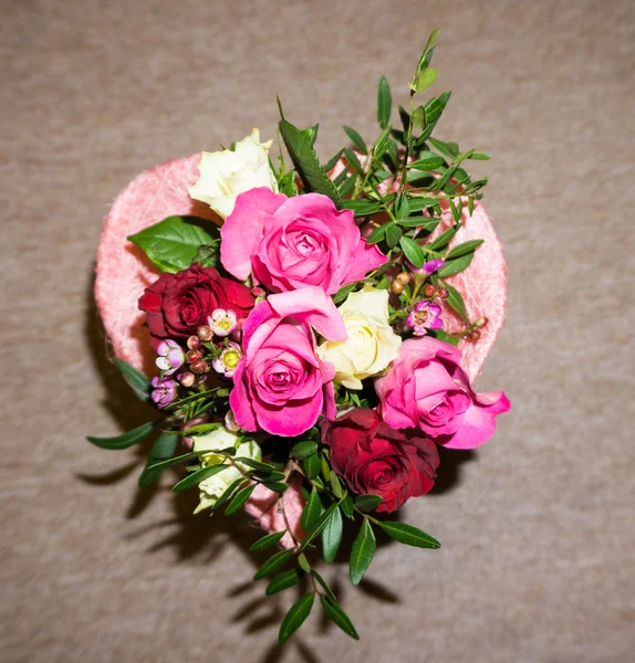 Bos van bloemen. bouqet. Aftelkalender voor Valentijnsdag — Stockfoto