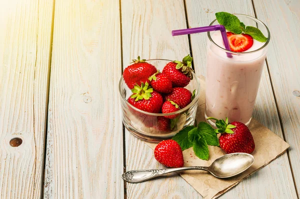 Yogurt alla fragola — Foto Stock