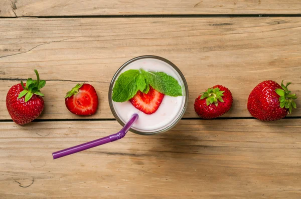 Yogurt alla fragola — Foto Stock