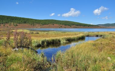 Lake Uzunkel Ulagan Plato üzerinde 