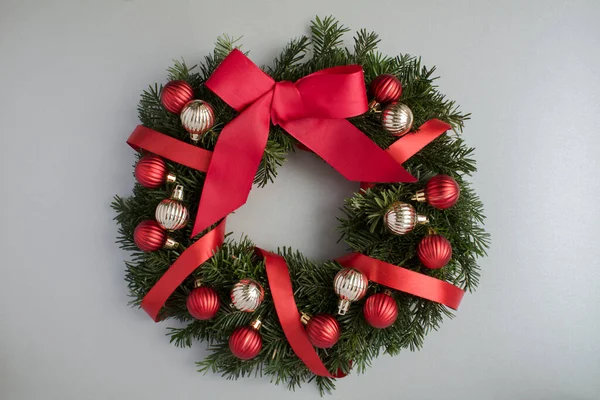 Christmas Ring Wreath Red Gold Balls Gray Background Top View Royalty Free Stock Images