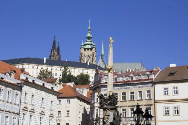 Prag 'daki Castle Mahallesi' nde barok mimarisi. Çekçe.