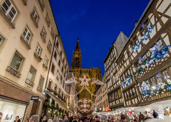 Crowds on Rue Merciere — Stock Photo, Image