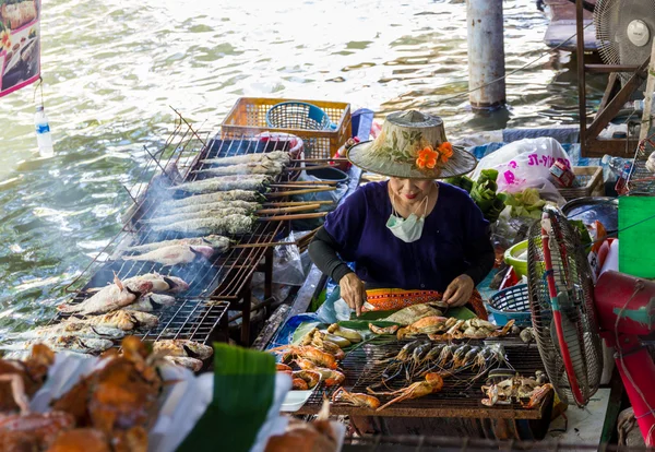 Cuisiner dans le style — Photo