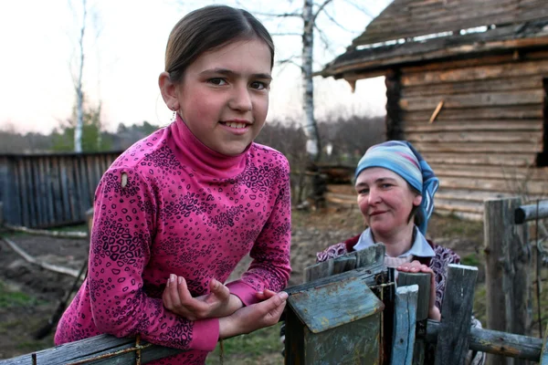 Portret rosyjski uczennica z biednej wiosce gęstości zaludnienia. — Zdjęcie stockowe