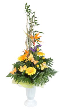 Buket, gerbera çiçekleri ve soluk sarı orkide çiçekçi tasarlanmış