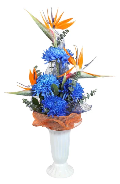 Arreglos florales ramo mixto incluido crisantemos azul profundo —  Fotos de Stock