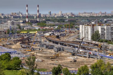 İnşaatı viyadük kavşaklar, üstten görünüm, Saint Petersburg, Rusya Federasyonu.