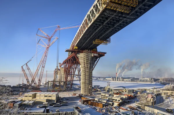 Construction two-tier road bridge across sea channel of Saint-Petersburg, Russia. — Stock Photo, Image