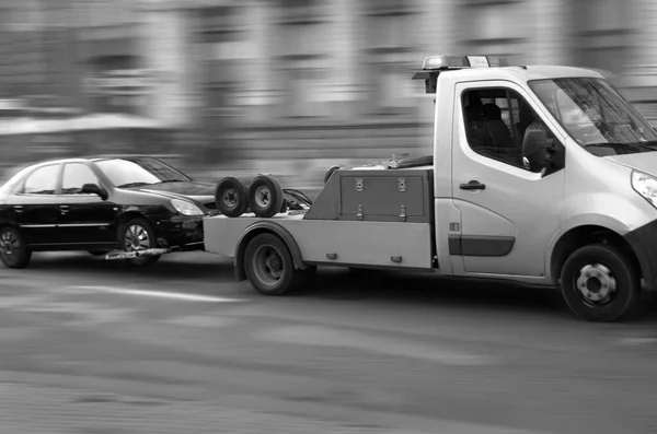 Desenfoque Movimiento Coches Remolque Paseos Una Calle Ciudad — Foto de Stock