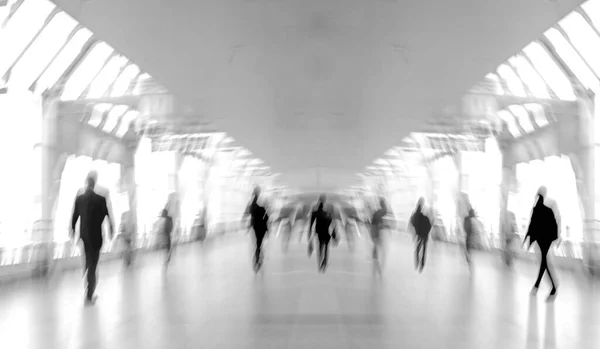 Immagine Astratta Delle Persone Nella Hall Del Moderno Centro Trasporto — Foto Stock