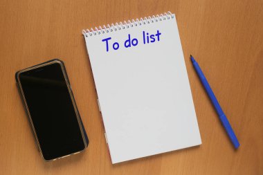 Not defterini yazı ile aç: Masada liste, cep telefonu ve işaretleyici yapmak için