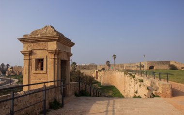 Acre dış duvarına güçlendirmek