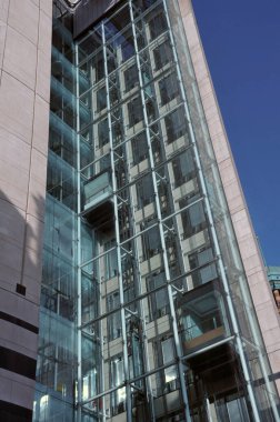 Leeds, West Yorkshire, Birleşik Krallık: 18 Eylül 2020: Leeds 'in merkezinde büyük bir ofis binası var.