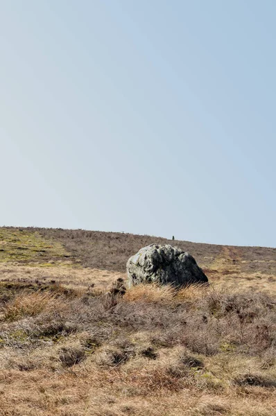 Pennine Landscape Large Boulder Standing Stone Midgley Moor West Yorkshire — Stock Photo, Image