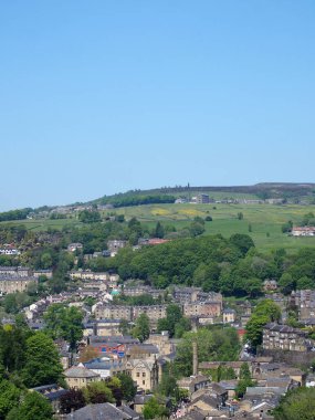Yazın batı Yorkshire 'daki Hebden Köprüsü' nün hava manzarası.