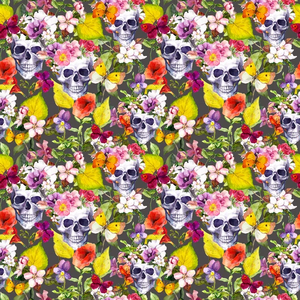 Calaveras humanas, flores, hojas de otoño. Patrón sin costuras. Acuarela —  Fotos de Stock