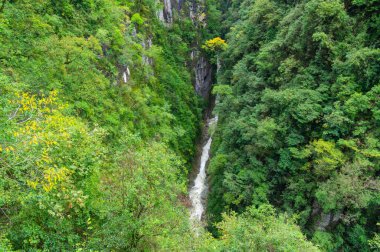 Enshi, Hubei, Çin 'deki Dixin Vadisi Sahne Alanı' nın sonbahar manzarası