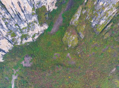 Enshi, Hubei, Çin 'deki Jianshiye Üç Boğaz Manzarası Sonbahar Manzarası
