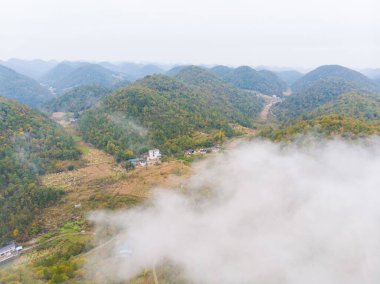 Enshi, Hubei, Çin 'deki Jianshiye Üç Boğaz Manzarası Sonbahar Manzarası