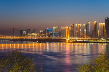 Hubei 'deki Wuhan şehrinin gökyüzü manzarası