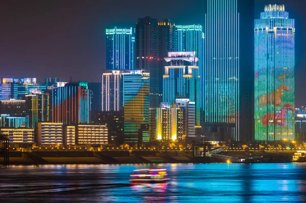 Hubei 'deki Wuhan şehrinin gökyüzü manzarası