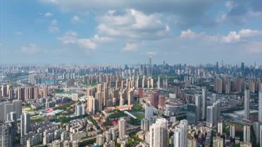 Wuhan şehir simgesi. Zamanda yolculuk manzarası.