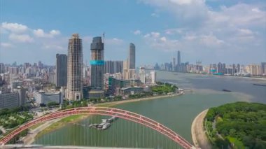 Wuhan şehir simgesi gökyüzü zaman çizgisi manzarası