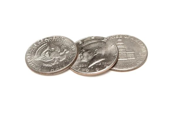 Dinero, Monedas sobre fondo blanco — Foto de Stock