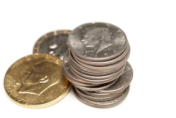 Νομισμάτων Και Χρήματος Νομίσματα Λευκό Φόντο — Φωτογραφία Αρχείου