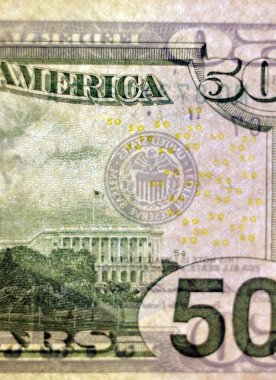 50 dolarlık banknot parçasını kapatın.