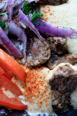 Gurme Biftek ve Akdeniz Humusu 'nun Kapanışı