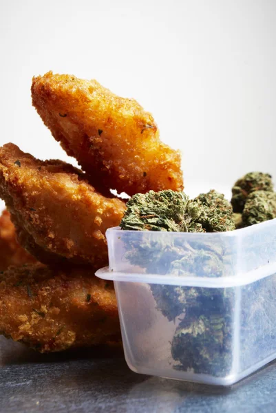 Munchies, Marihuana y Comer — Foto de Stock
