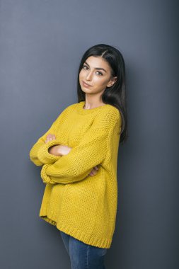 Sarı kazaklı çekici Ermeni modeli