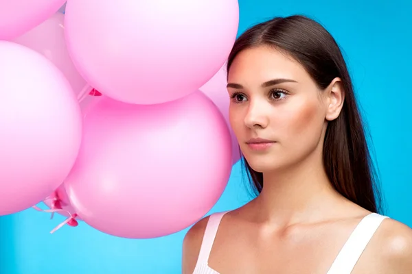 Headshot Του Όμορφη Νεαρή Κοπέλα Φωτεινά Ροζ Αέρα Μπαλόνια Που — Φωτογραφία Αρχείου