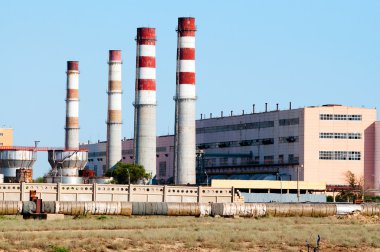 Hızlı-nötron reaktörü. Bn-350, Şevçenko (bugünün Aktau) Hazar Denizi üzerinde Sovyetler Birliği tarafından inşa edilmiştir. Deniz su tuzdan arındırma. Kazakistan